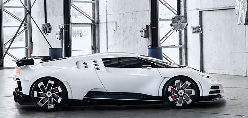 Bugatti Centodieci lado