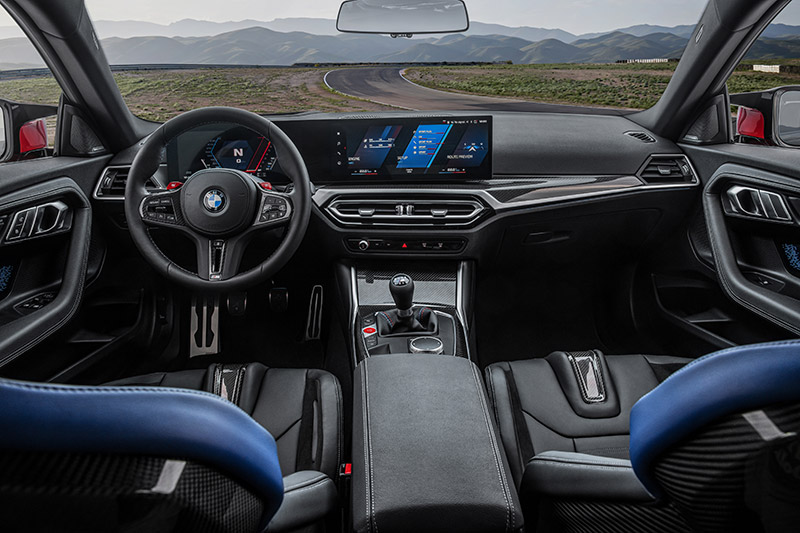 BMW M2 Coupé 2023 interior