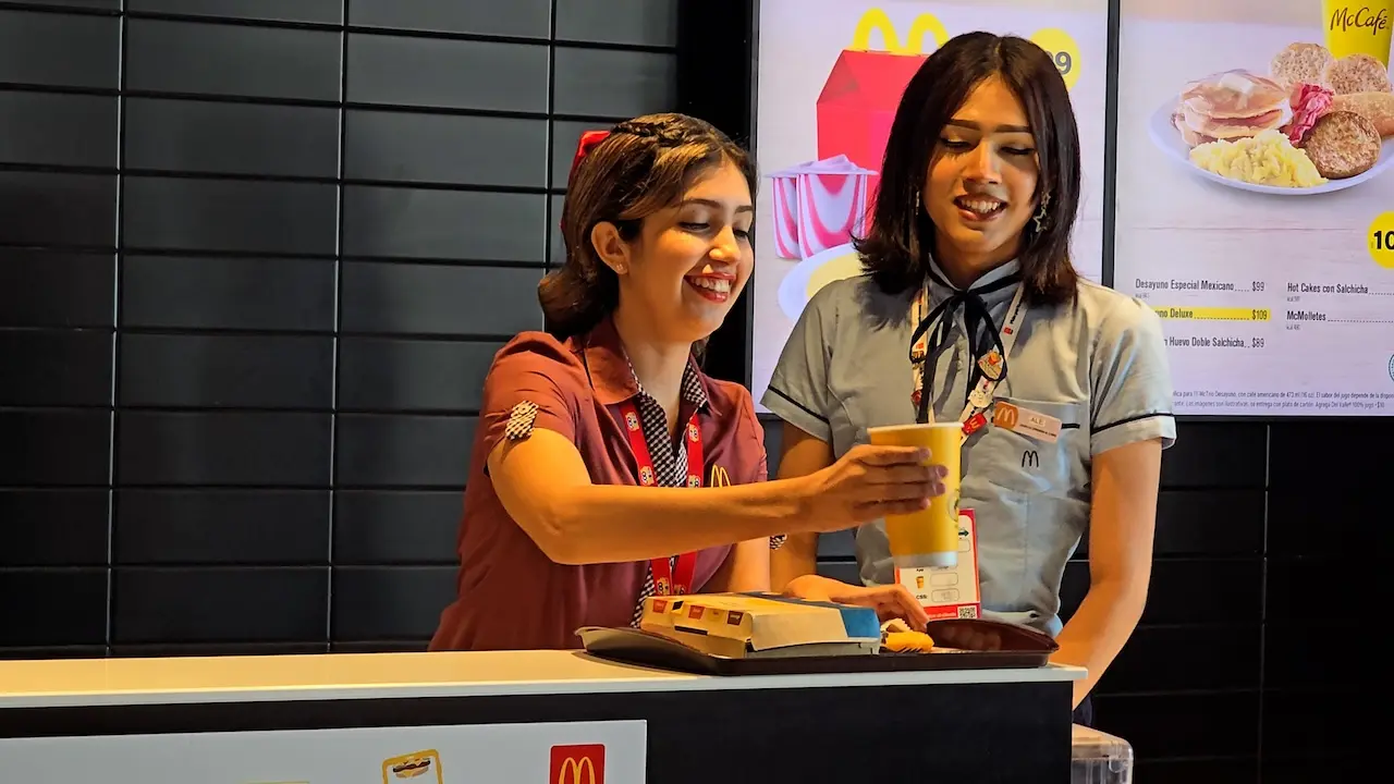 McDonalds Garcia Experiencia del Futuro apertura