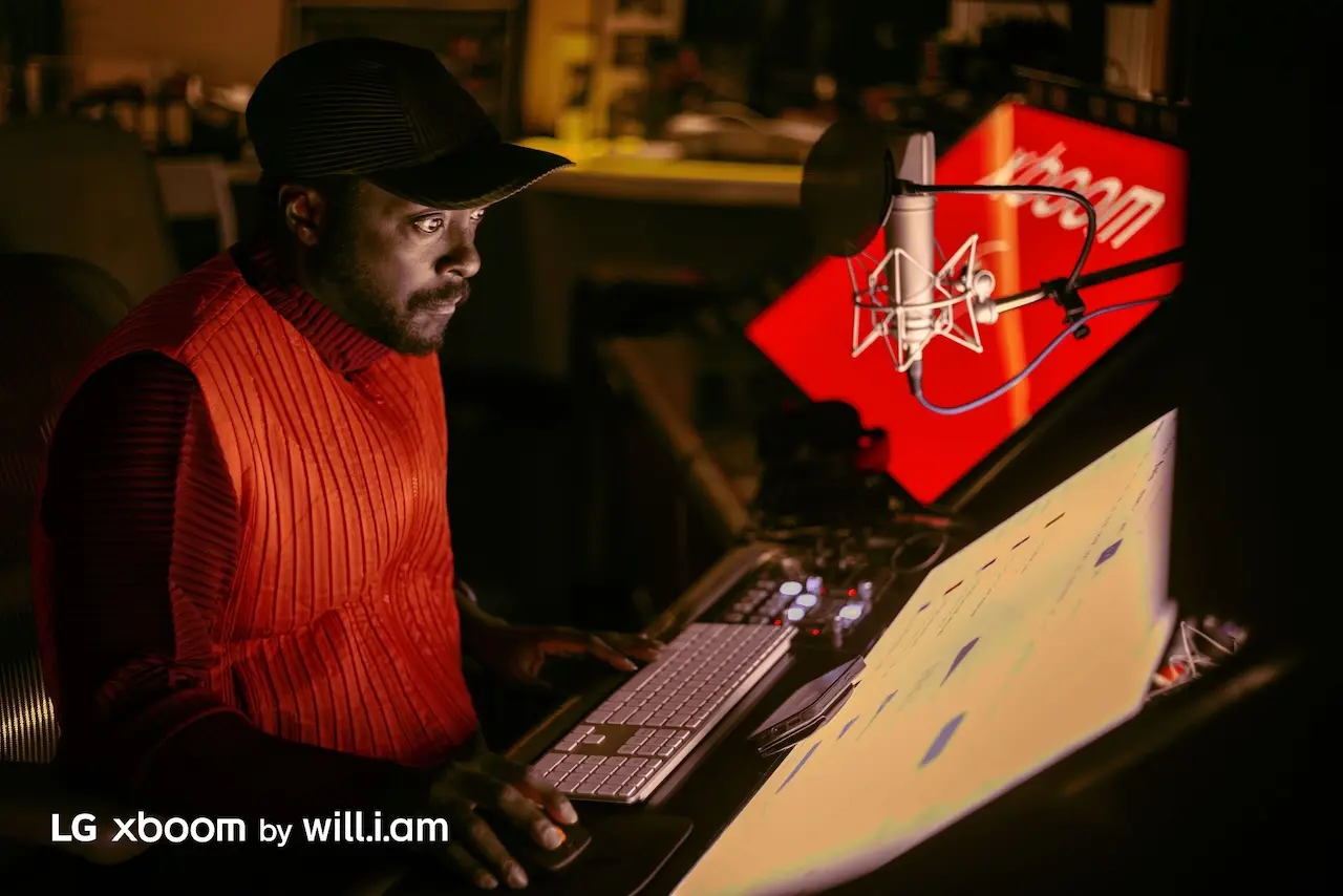 LG Xboom by will.i.am estudio