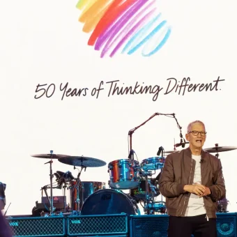 Tim Cook deja el cargo de CEO en Apple, John Ternus es su reemplazo