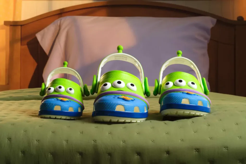 Crocs Classic Clog Alien