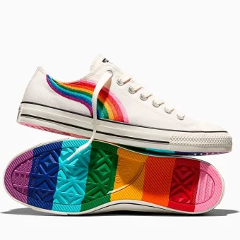 Converse presenta su nueva colección Pride 2026: Siempre orgullosos de ser Converse Pride 2026 Ola Pride Chuck Taylor choclo