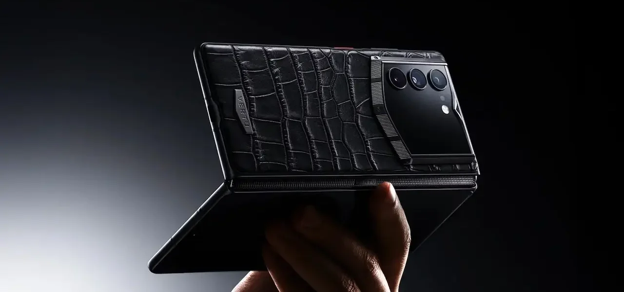 Vertu presenta su AlphaFold el primer teléfono plegable con un agente de IA Vertu AlphaFold