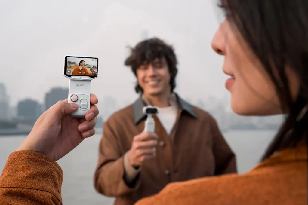 Insta360 Luna Ultra pantalla