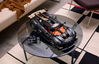 LEGO Technic Koenigsegg Sadair’s Spear Megacar set