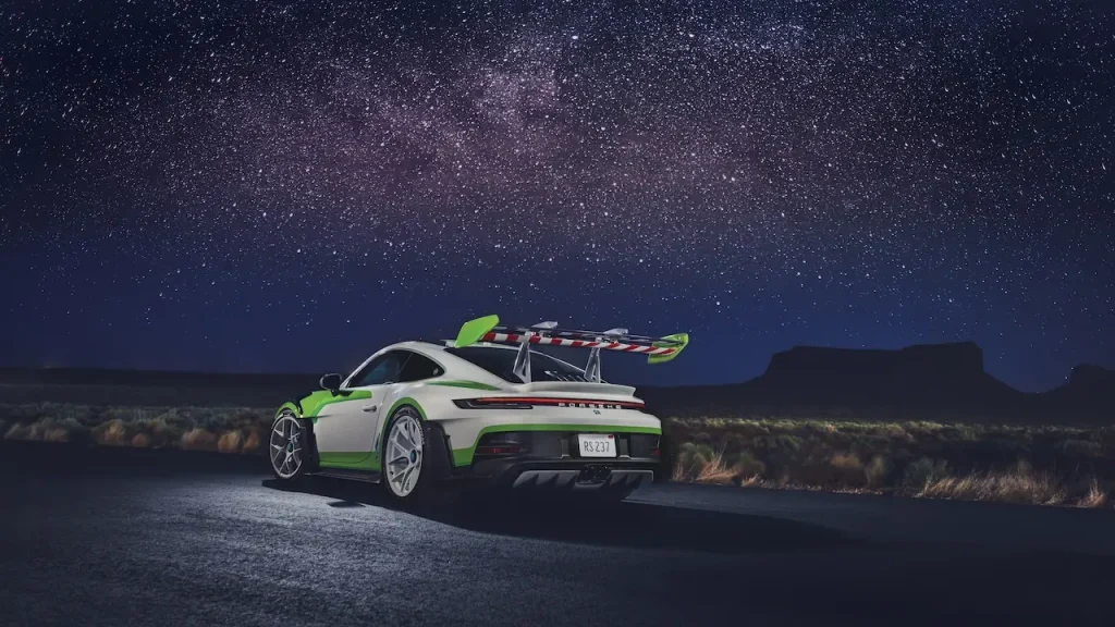 Porsche 911 GT3 RS de Buzz Lightyear trasera
