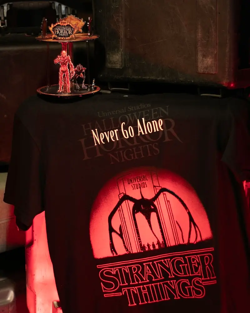 Stranger Things_ Halloween Horror Nights mercancia
