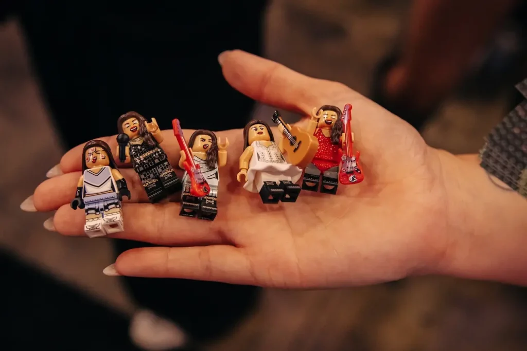 LEGO Editions Olivia Rodrigo muñeco