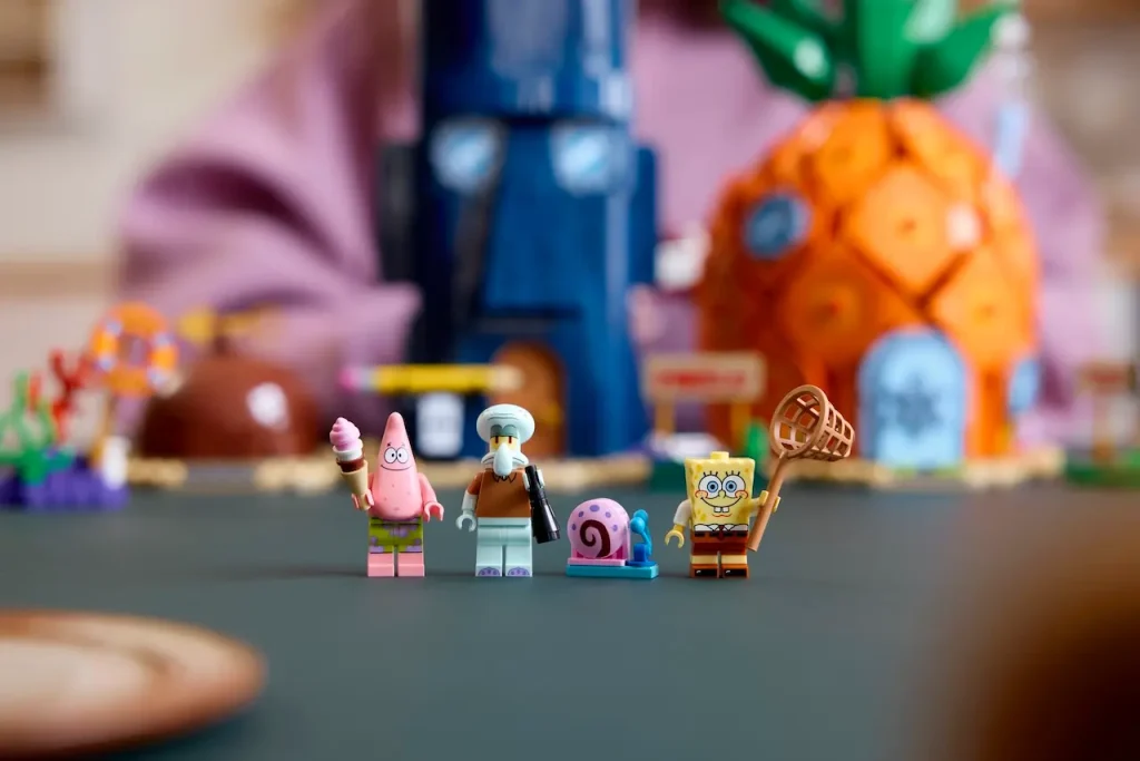 LEGO Icons Bob Esponja Pantalones Cuadrados Fondo de Bikini personajes