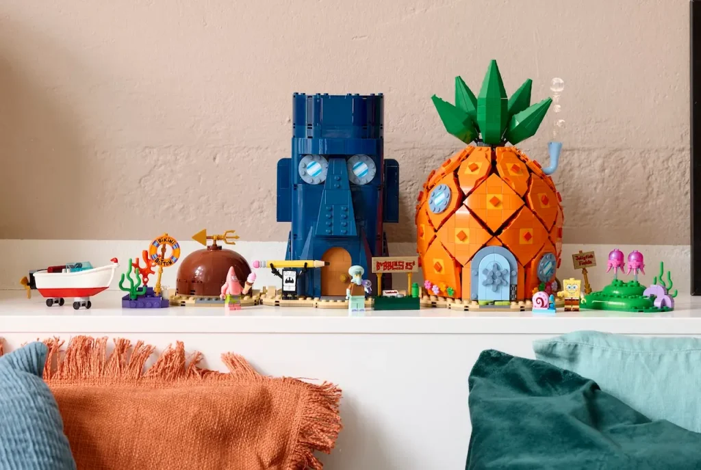 LEGO Icons Bob Esponja Pantalones Cuadrados Fondo de Bikini precio