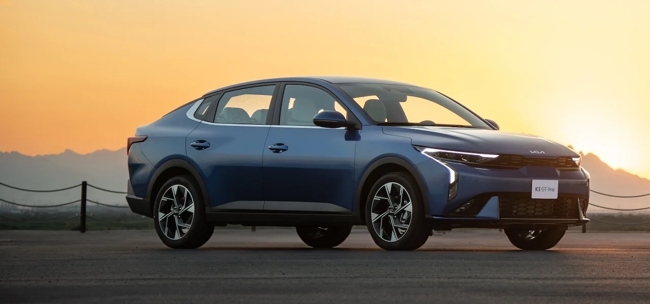 Kia K3 Sedán añade el paquete K3 Sedán GT-Line 1.6L 2027 en México K3 Sedán GT-Line 1.6L 2027