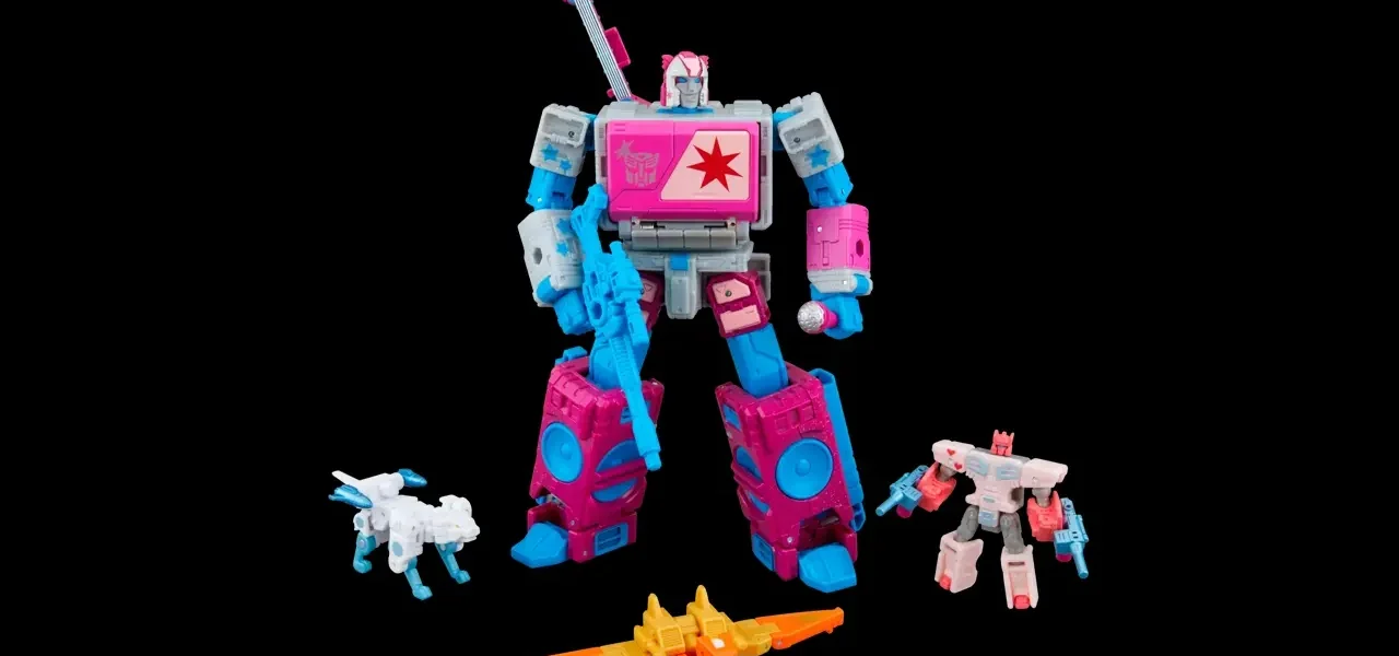 Transformers x Jem and the Holograms Blaster robot